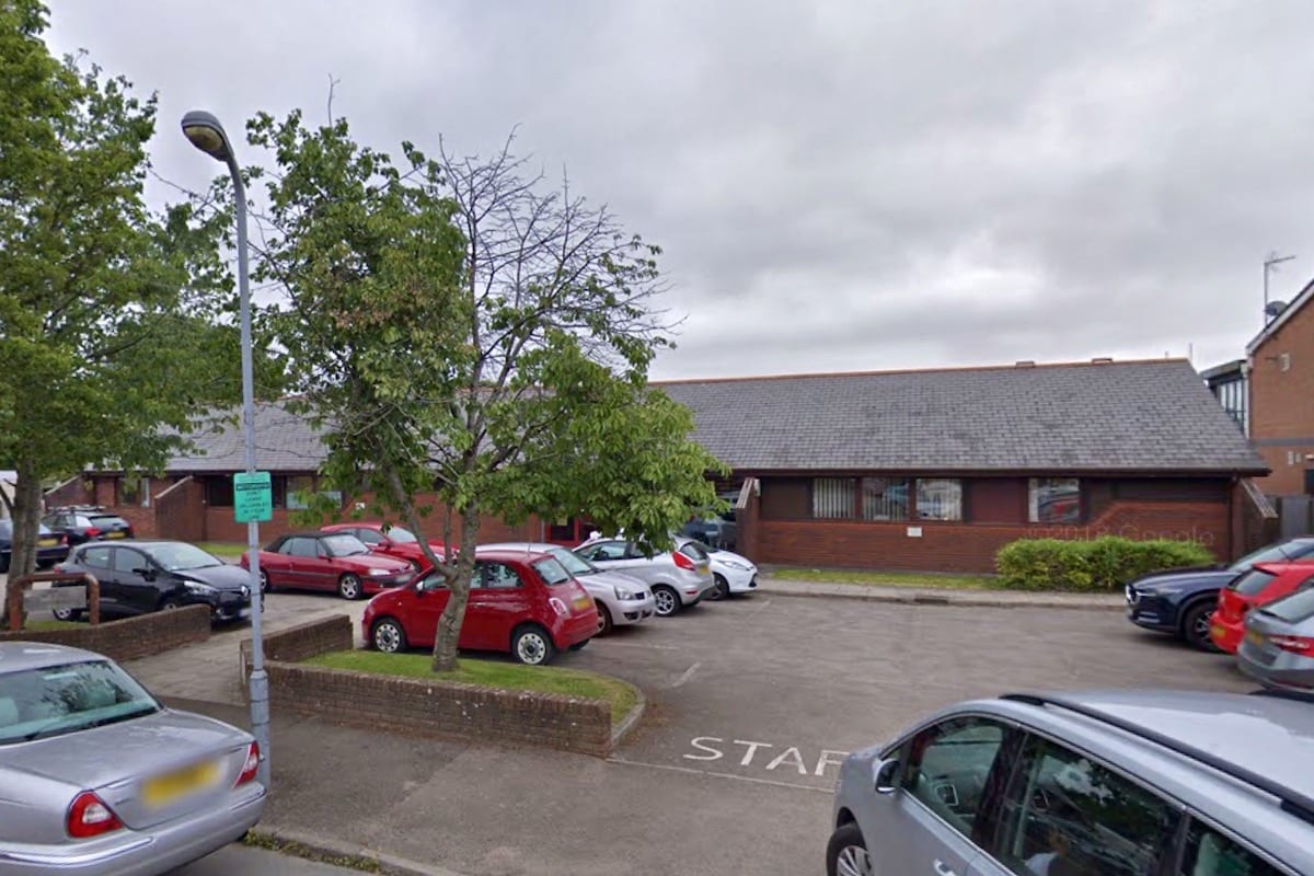 Contact Us Brynderwen & Minster Surgeries